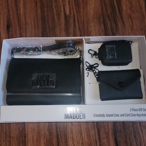 STEVE MADDEN CROSSBODY...